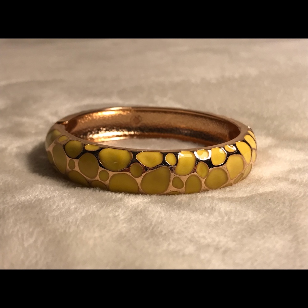 🌸 Yellow and gold metal bracelet